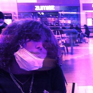 Meet your Posher, Leticia